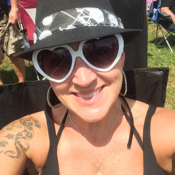 Meet your Posher, Kentucky Ann - Picture 10 of 11